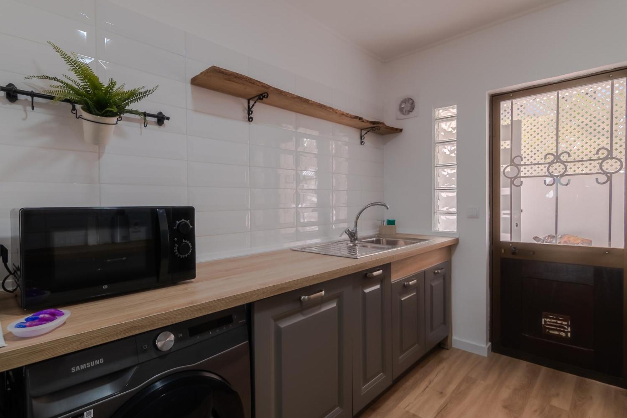 Beachside Bliss T2 With Pool & Access By Drago Appartement