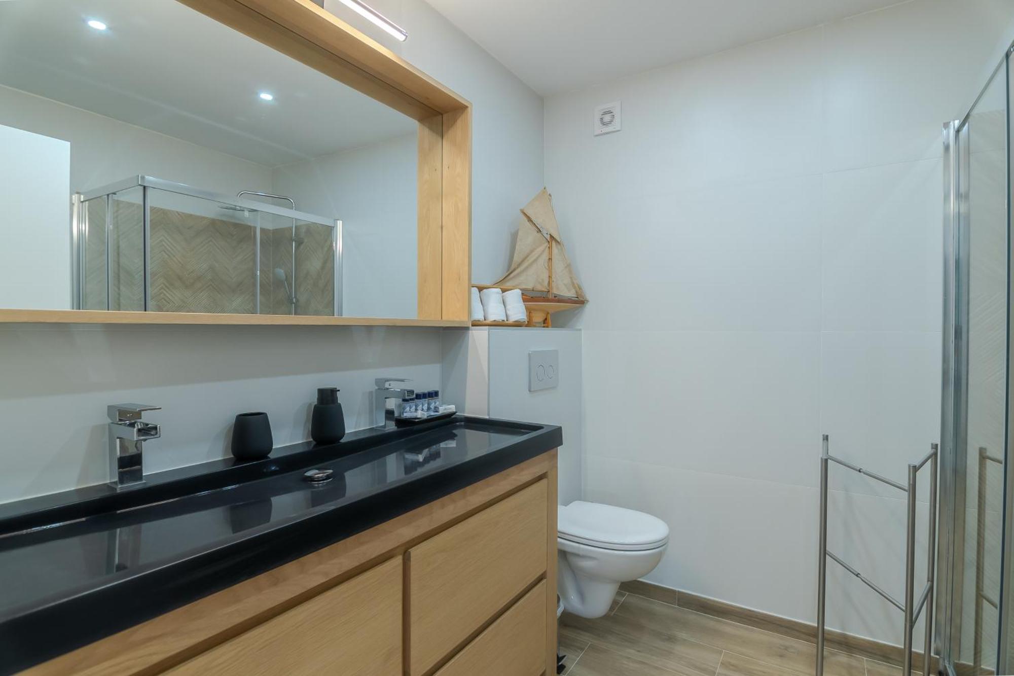 Beachside Bliss T2 With Pool & Access By Drago Appartement