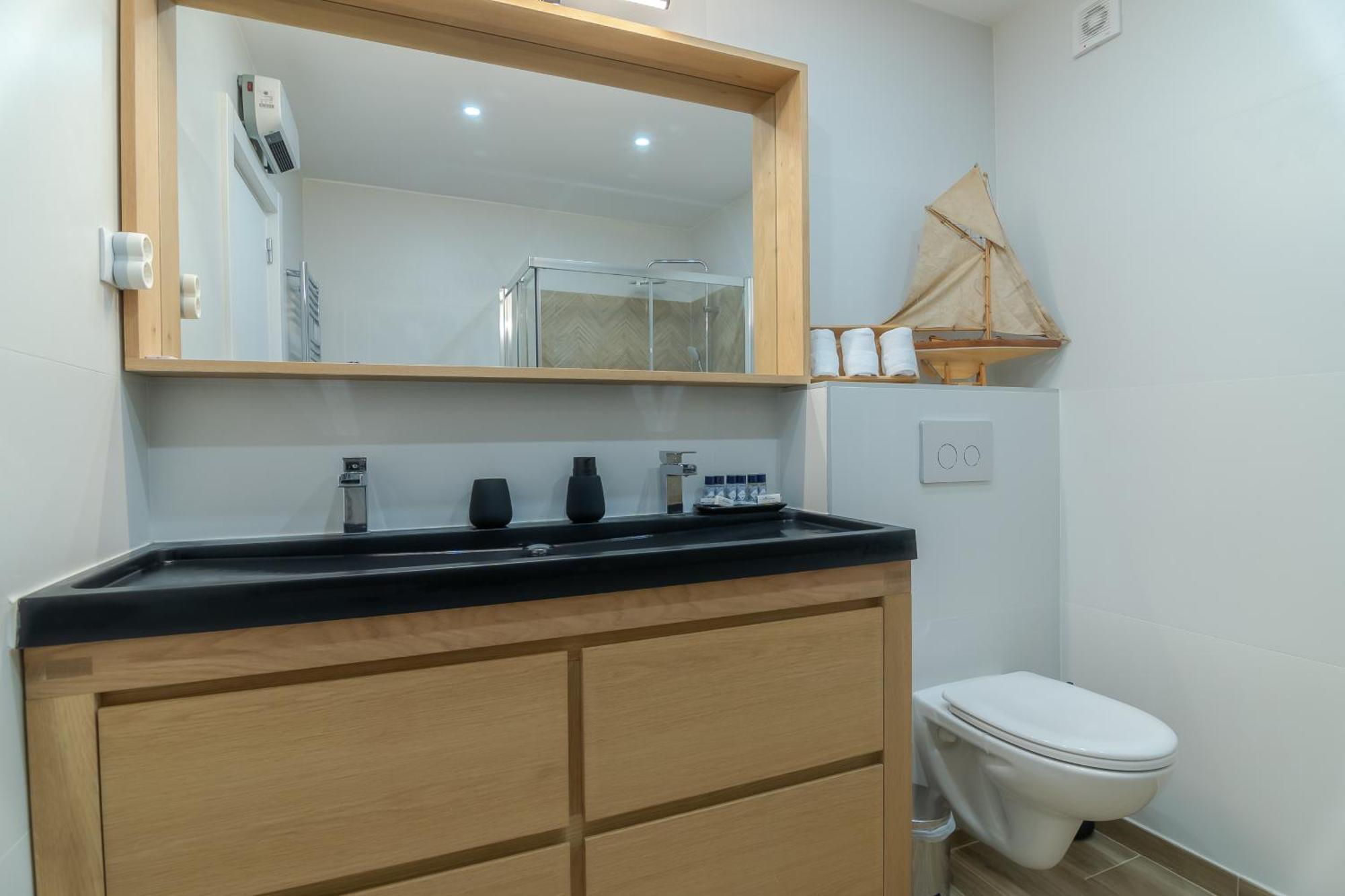 Beachside Bliss T2 With Pool & Access By Drago Appartement *